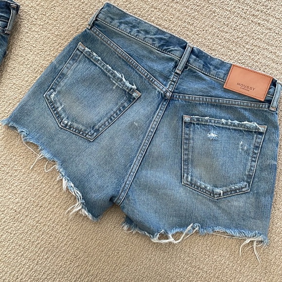 NWT MOUSSY VINTAGE Packard Distressed Denim Shorts intermix shopbop $245 - Picture 6 of 10